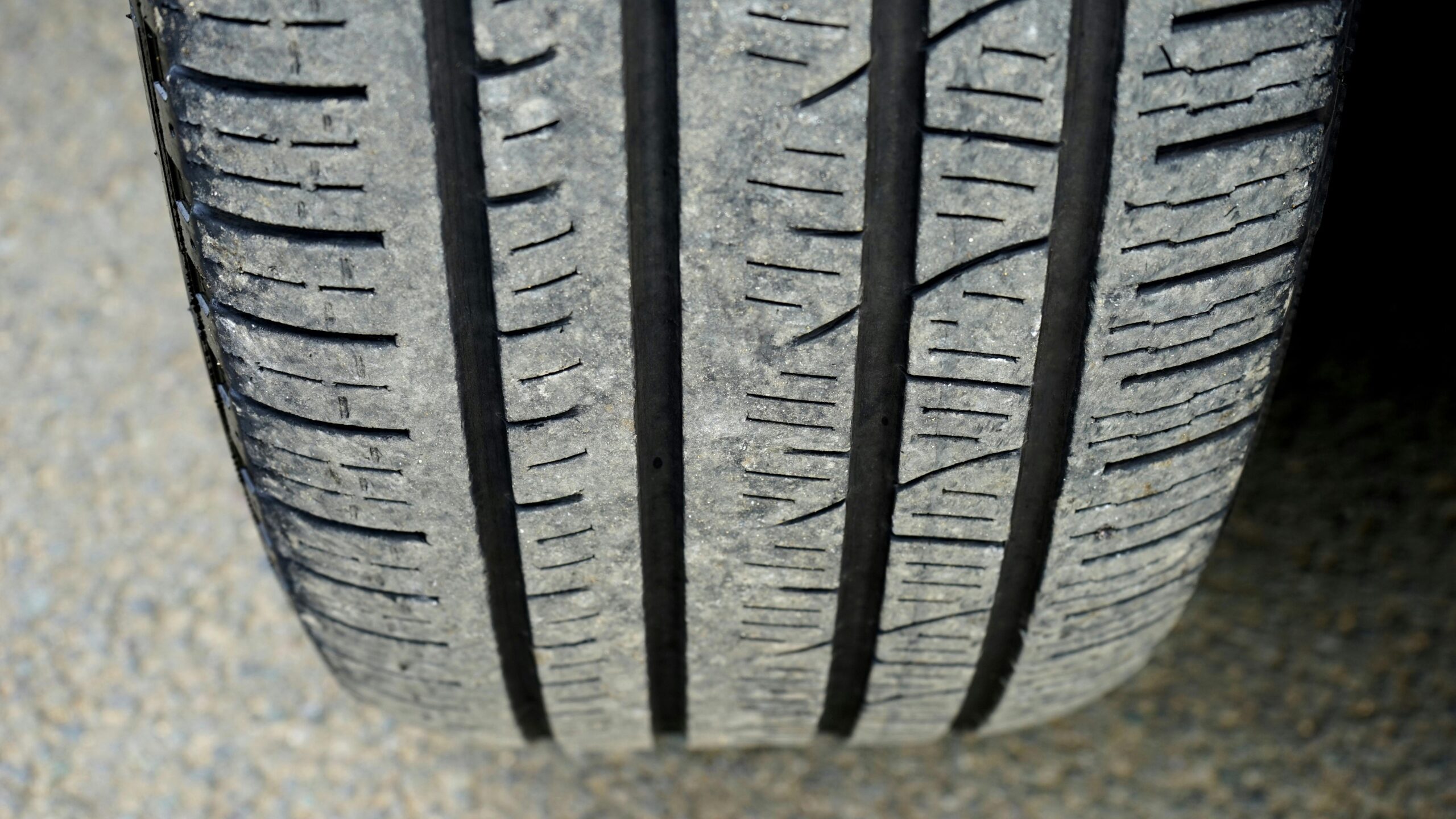 Universalios padangos 165/70 R14 mažiems automobiliams